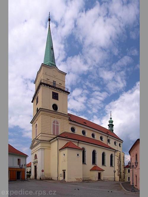Kostel (foto: David Braunstein)